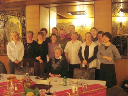 Csoport kép néhai osztályfőnökünkkel 2008-ban